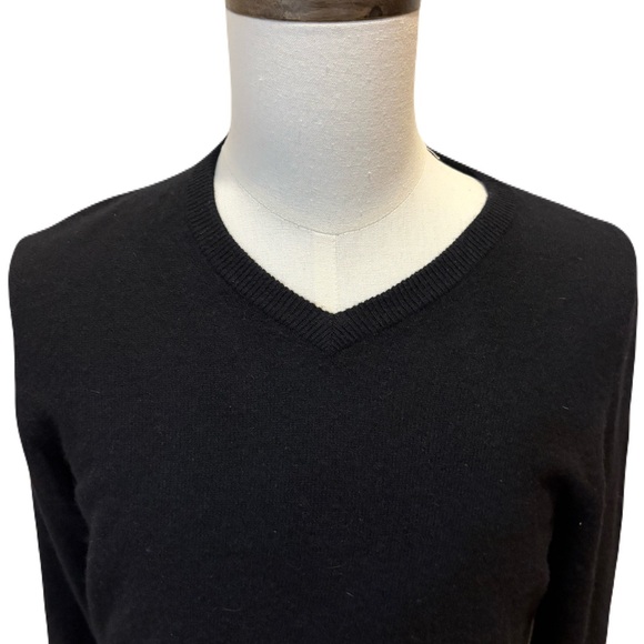 NWT Men’s Club Room Black V-Neck 100% Cashmere Sweater Sz Small Rtl $149 2-Ply - Picture 6 of 13